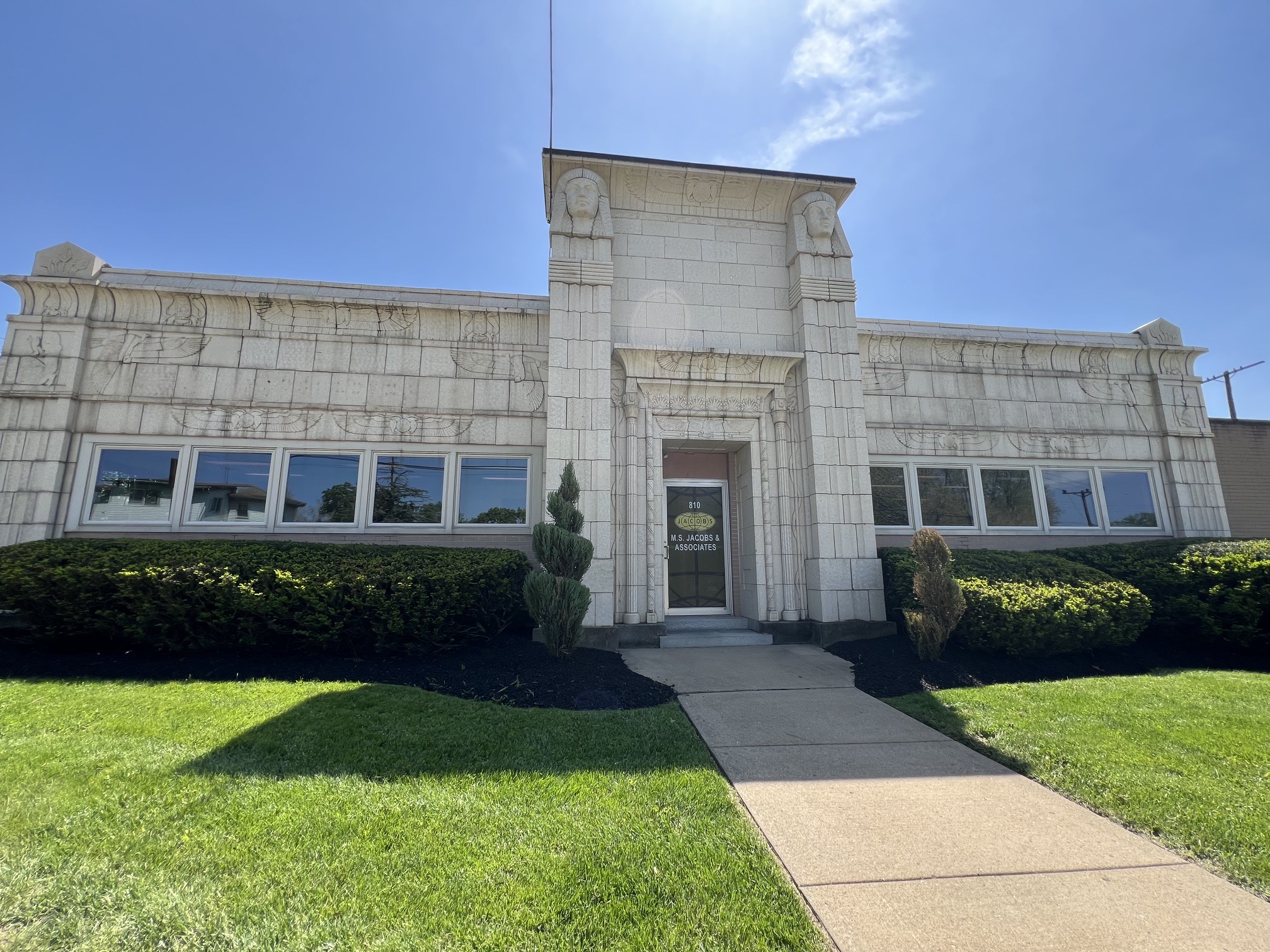810 Noblestown Rd, Carnegie, PA for Sale