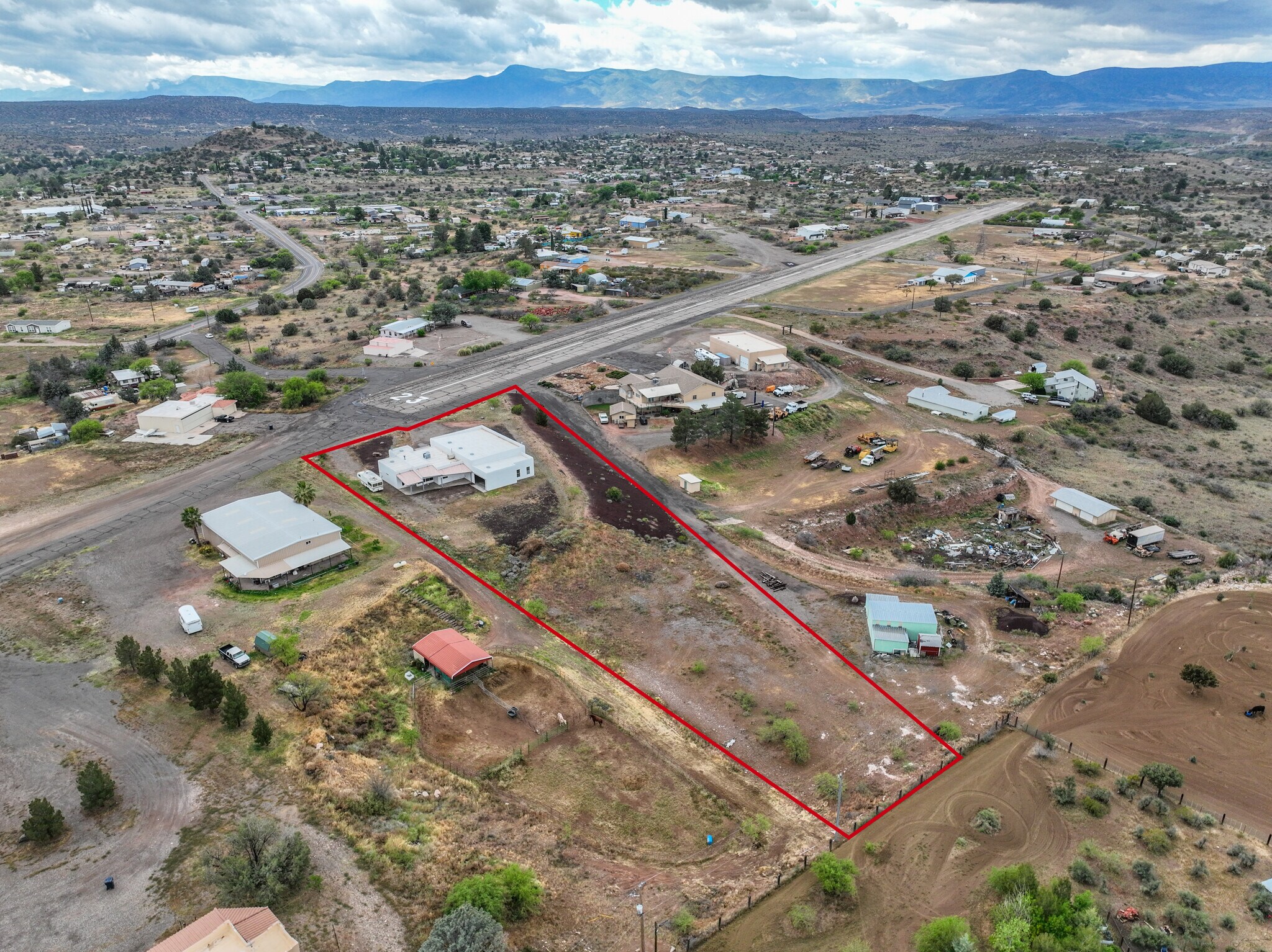 3760 E Airport Dr, Rimrock, AZ for Sale