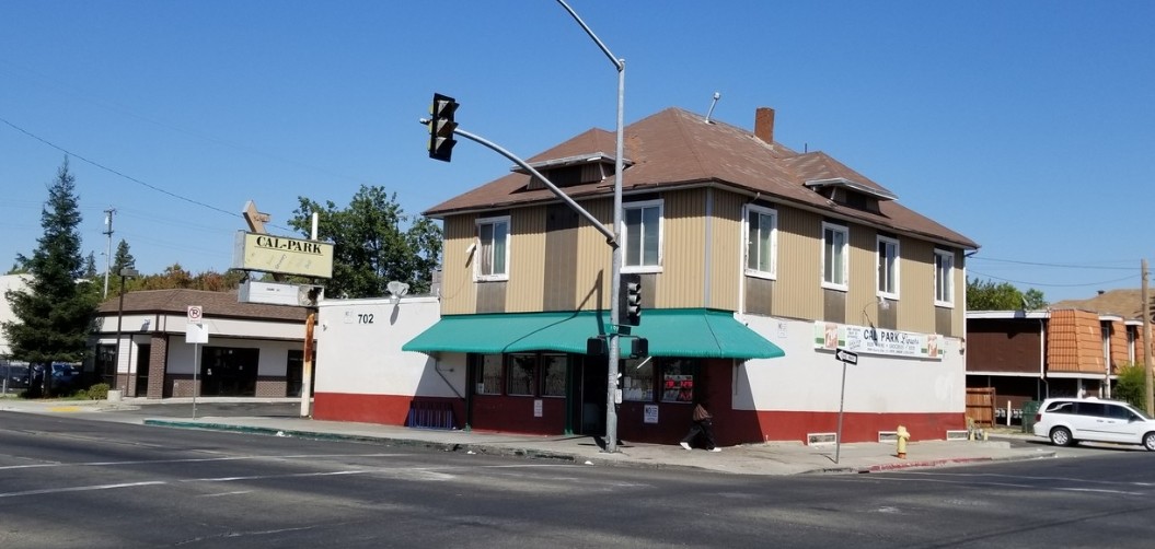 702 N California St, Stockton, CA for Sale