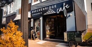 Brooklyn, NY Retail - 319 Wythe Ave