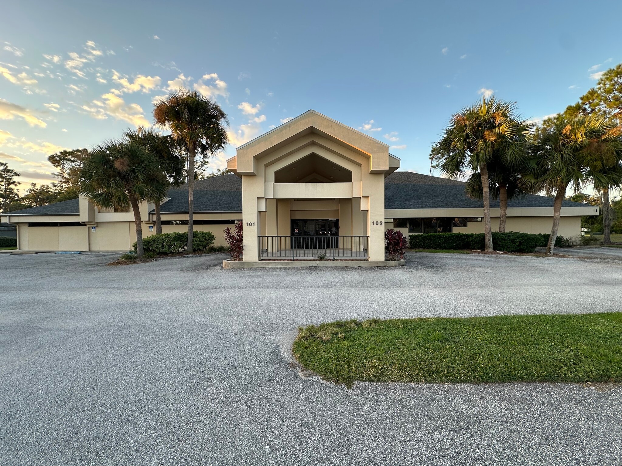 640 S Lake St, Leesburg, FL for Rent
