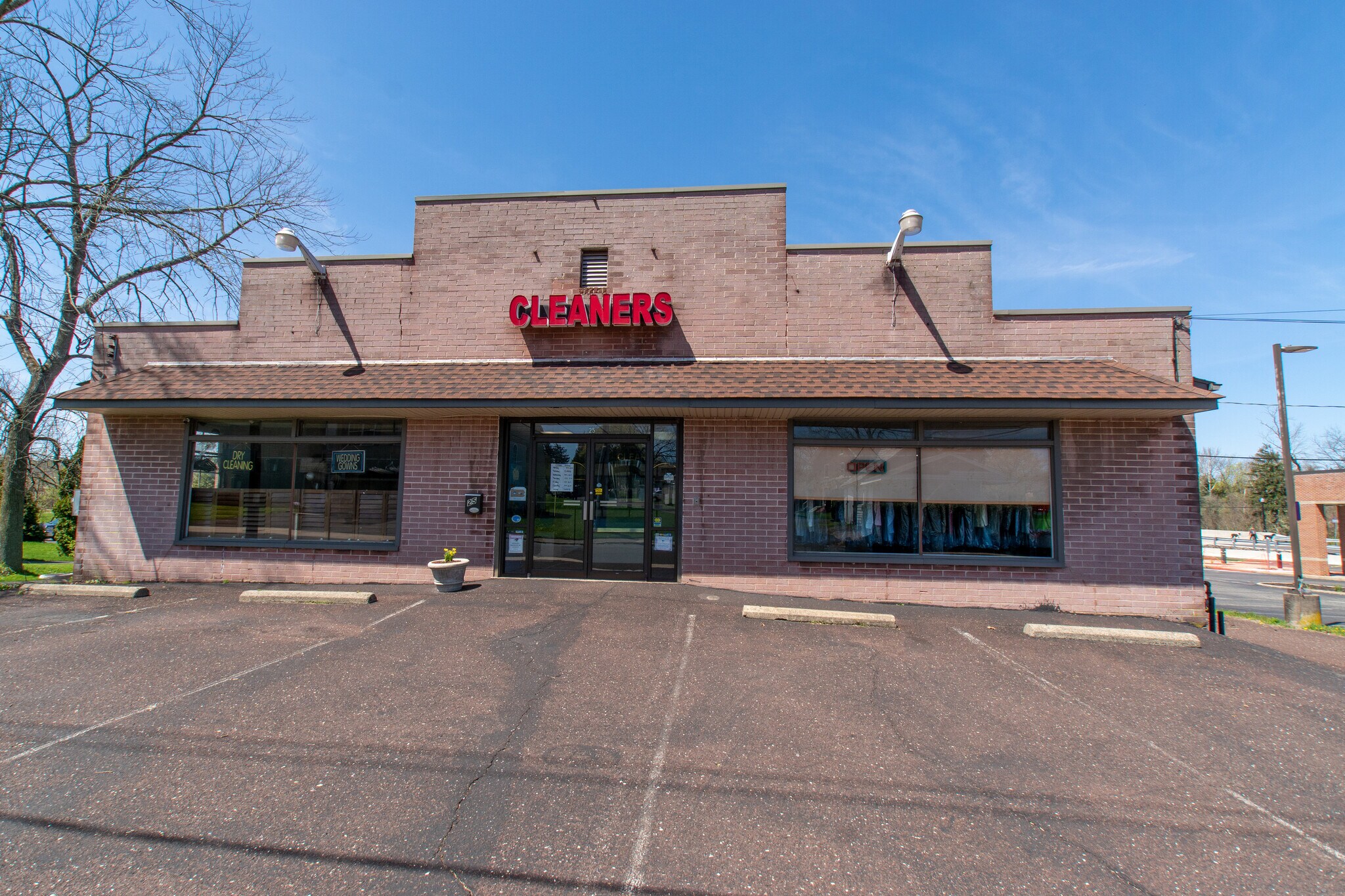 25 W Park Ave, Sellersville, PA for Sale
