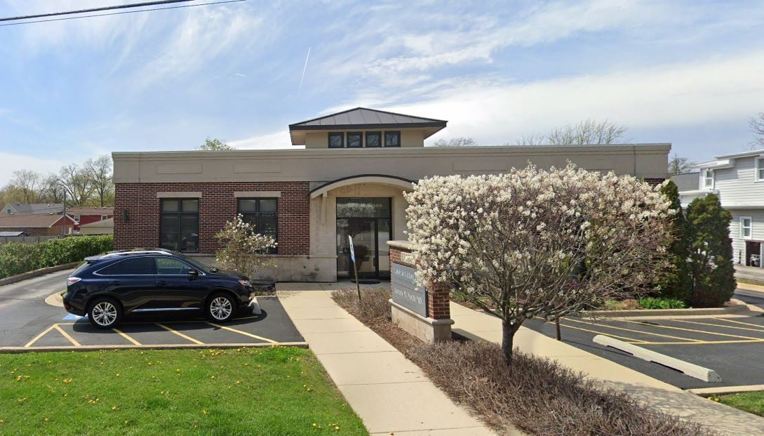 828 N Cass Ave, Westmont, IL for Sale