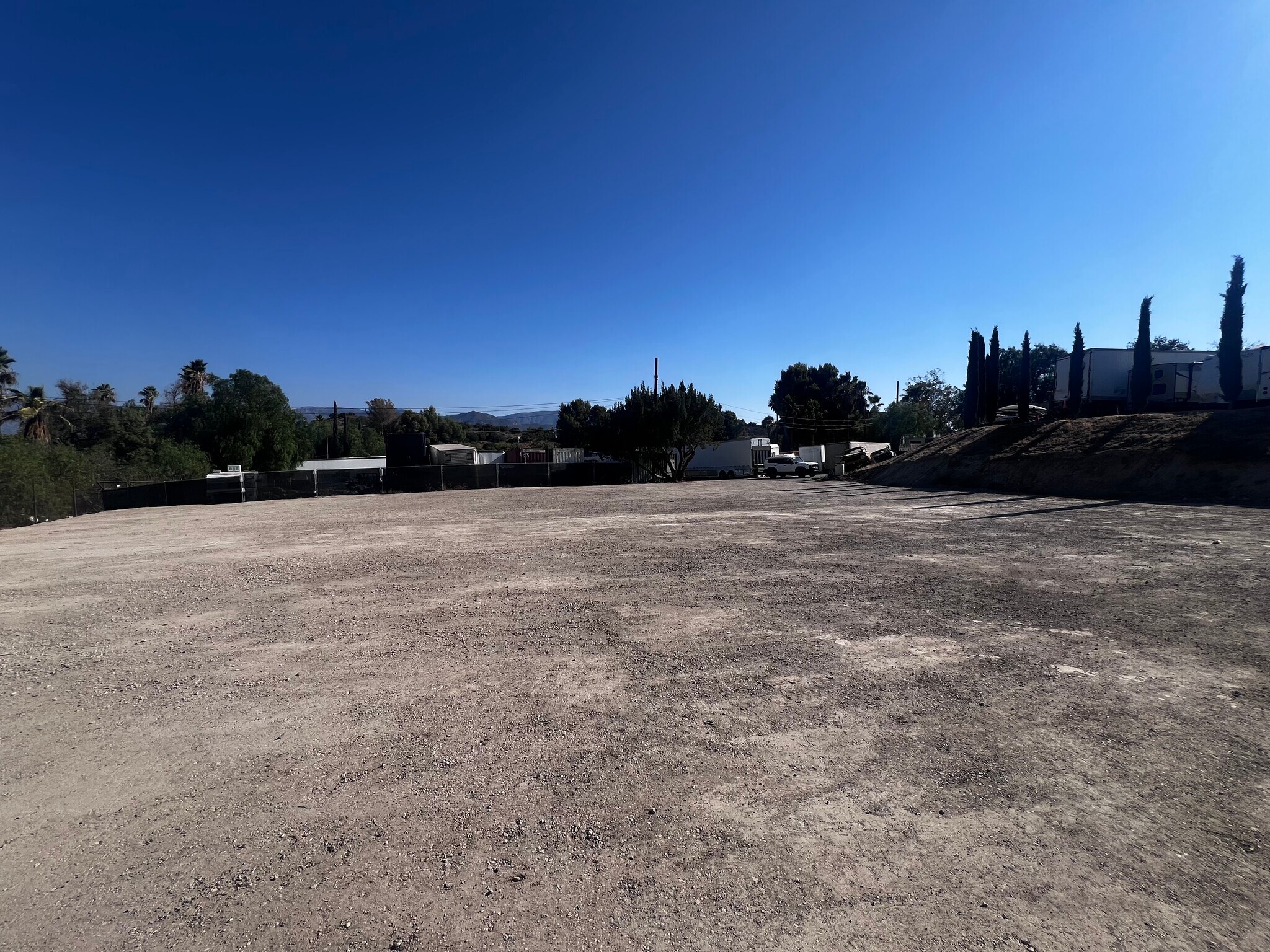 12059 Davenport Rd, Agua Dulce, CA for Rent