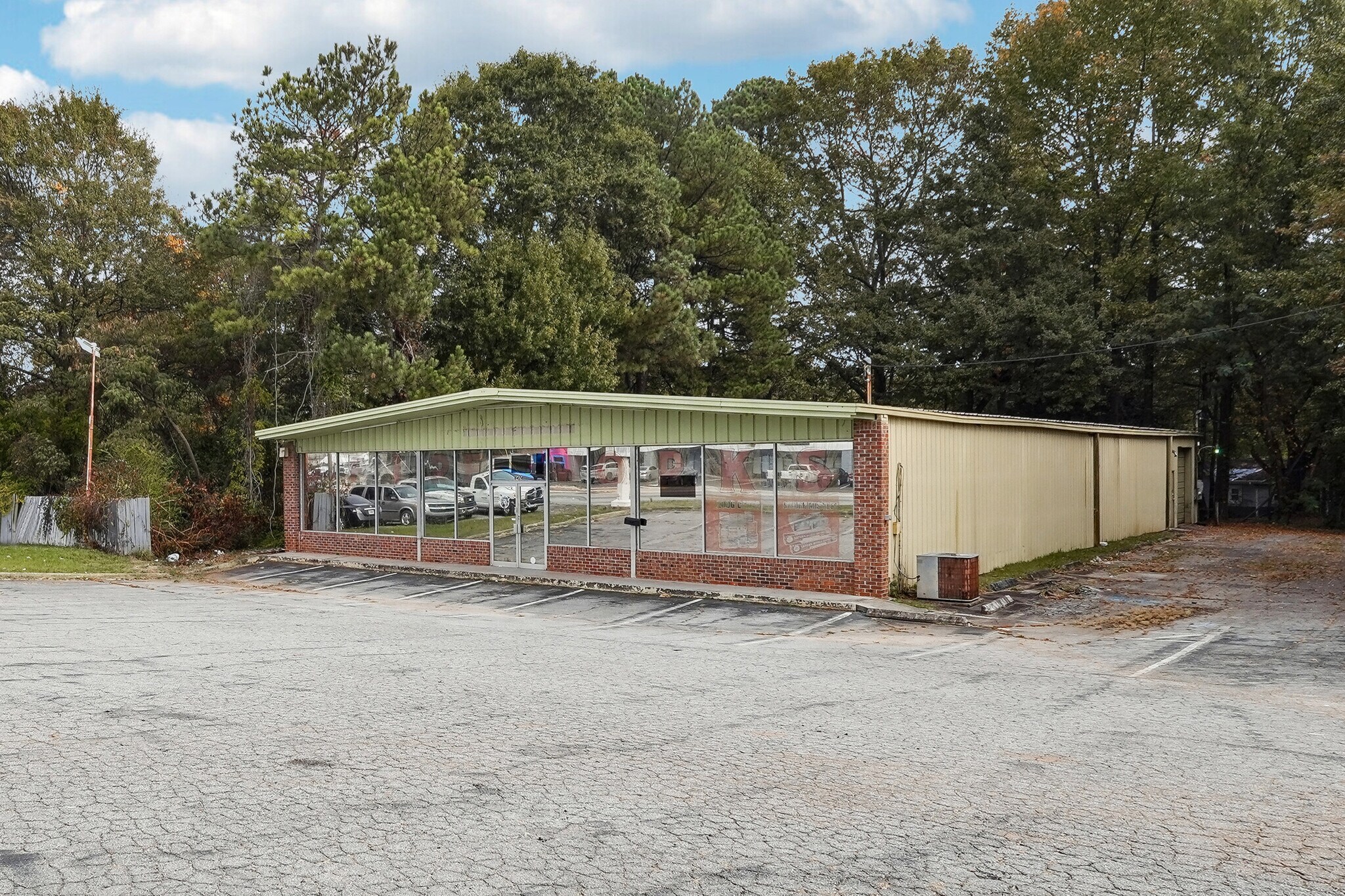 6474 Ga-85 Hwy, Riverdale, GA for Sale