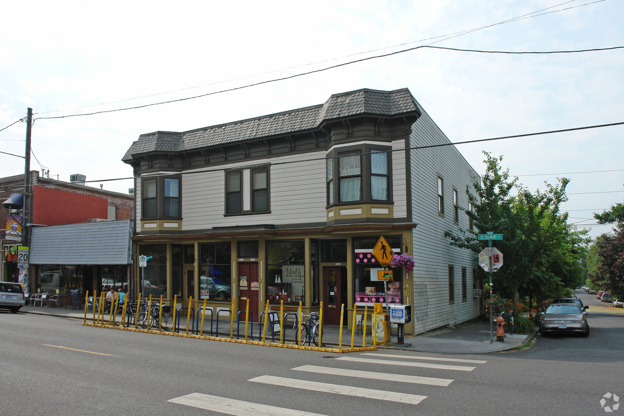 3300-3304 SE Belmont St, Portland, OR for Sale