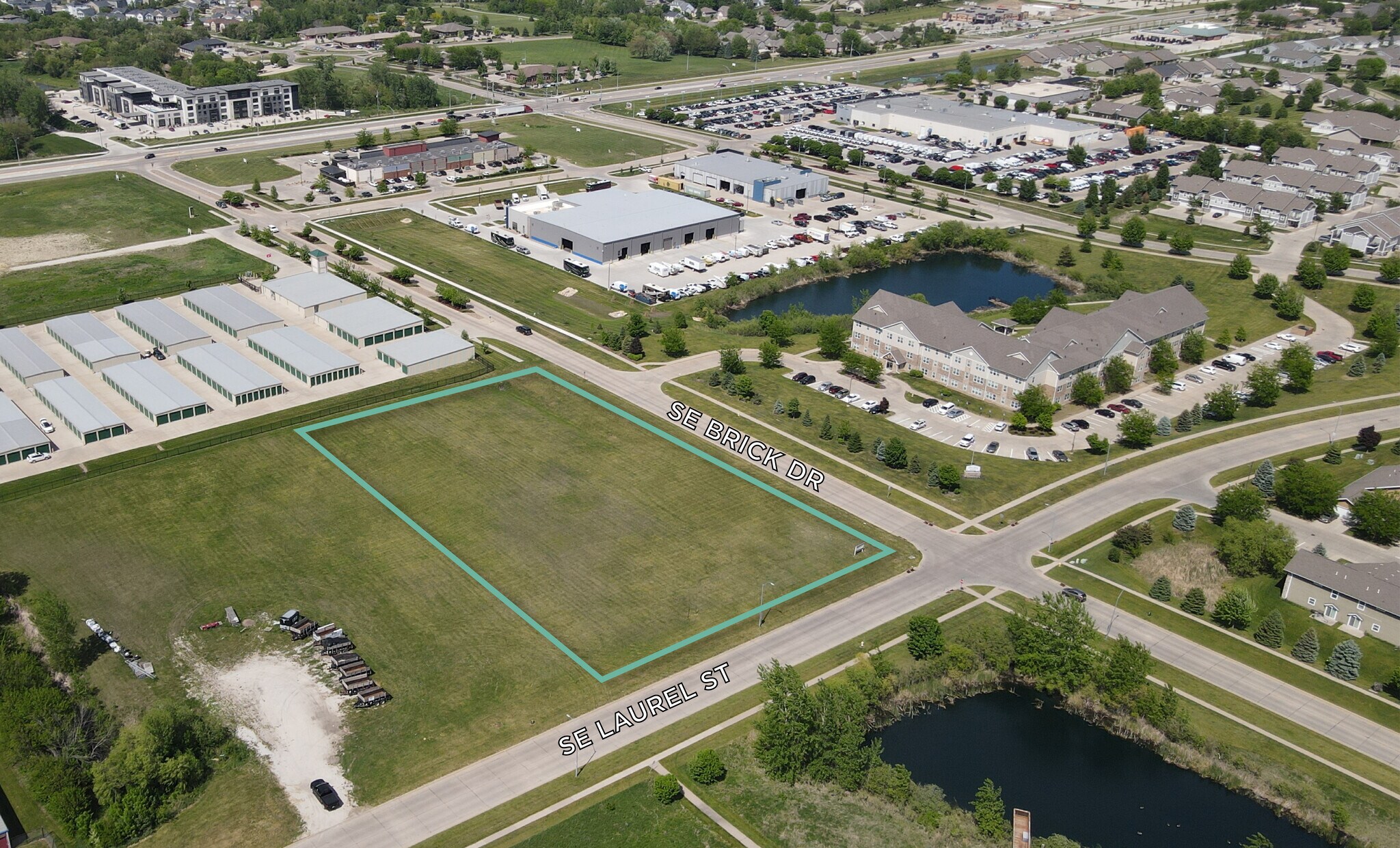 1225 SE Laurel St, Waukee, IA for Sale