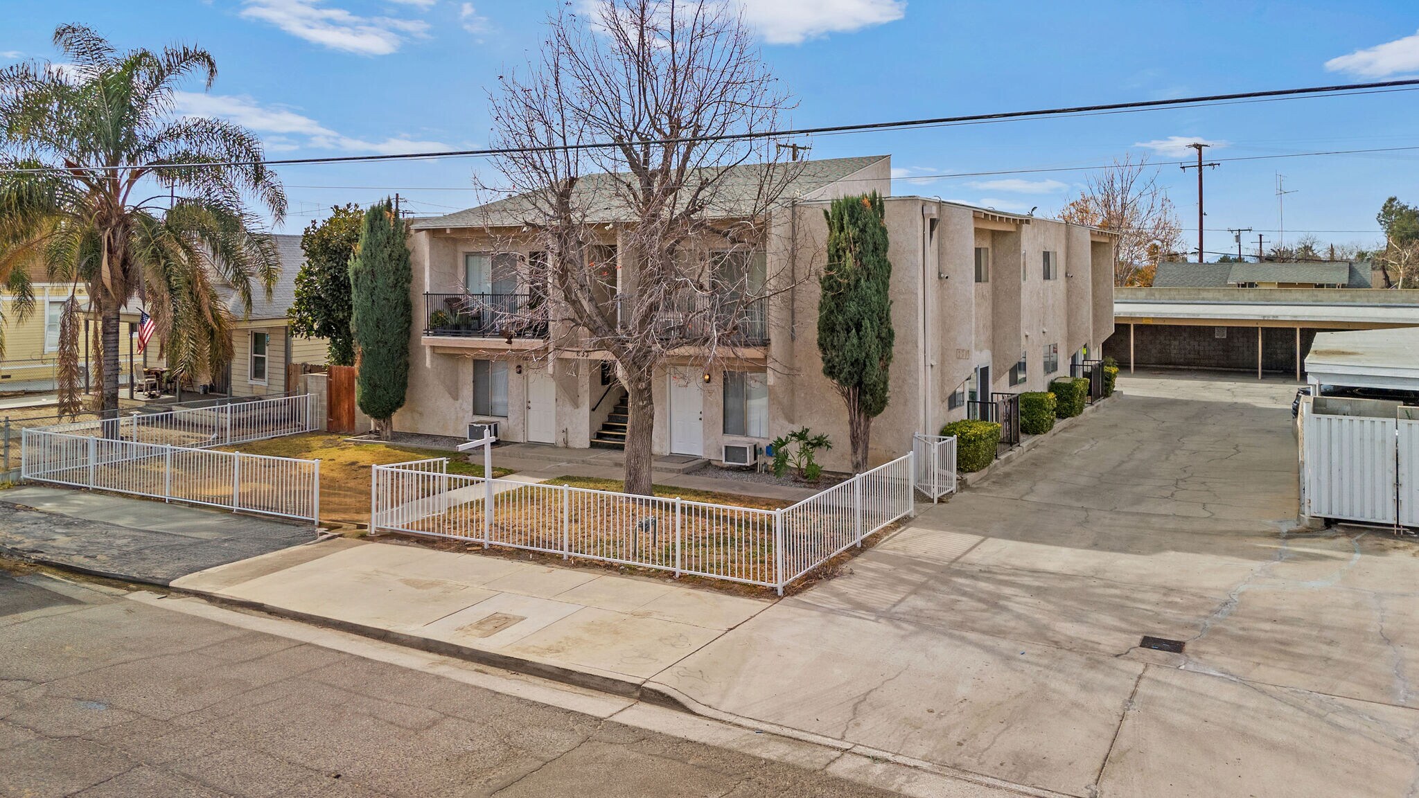 233 N Inez St, Hemet, CA for Sale
