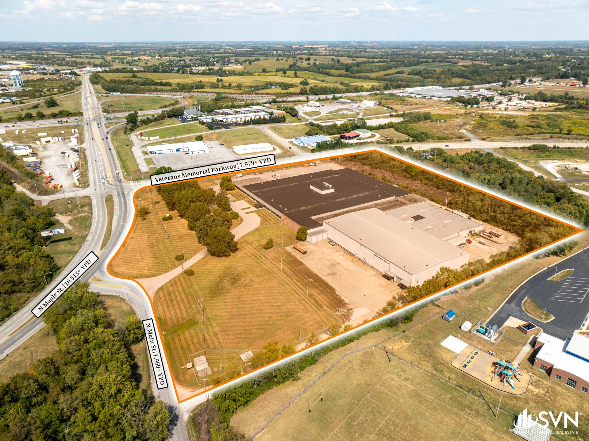 695 N Main St, Winchester, KY for Rent