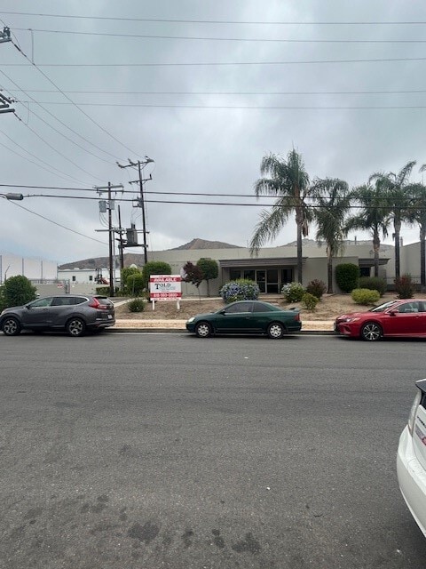 12424 Gladstone Ave, Sylmar, CA for Rent