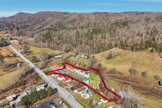 Roan Mountain, TN Apartments - 8703 Highway 19 E