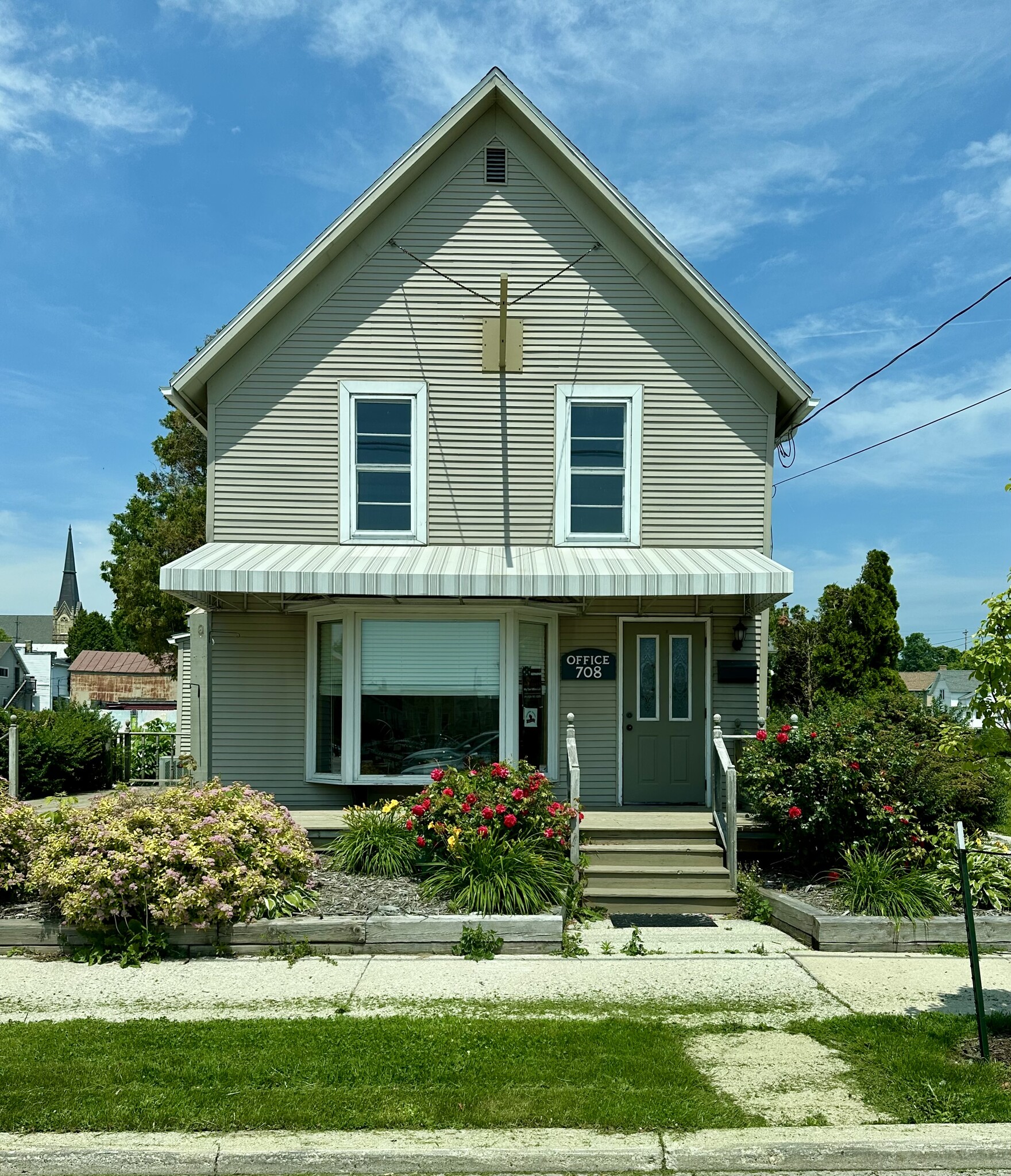 708 Chicago St, Manitowoc, WI for Sale