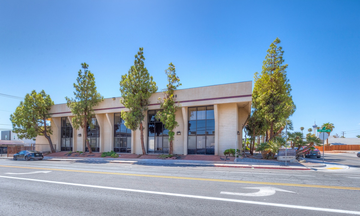 1100 E Bridger Ave, Las Vegas, NV for Rent