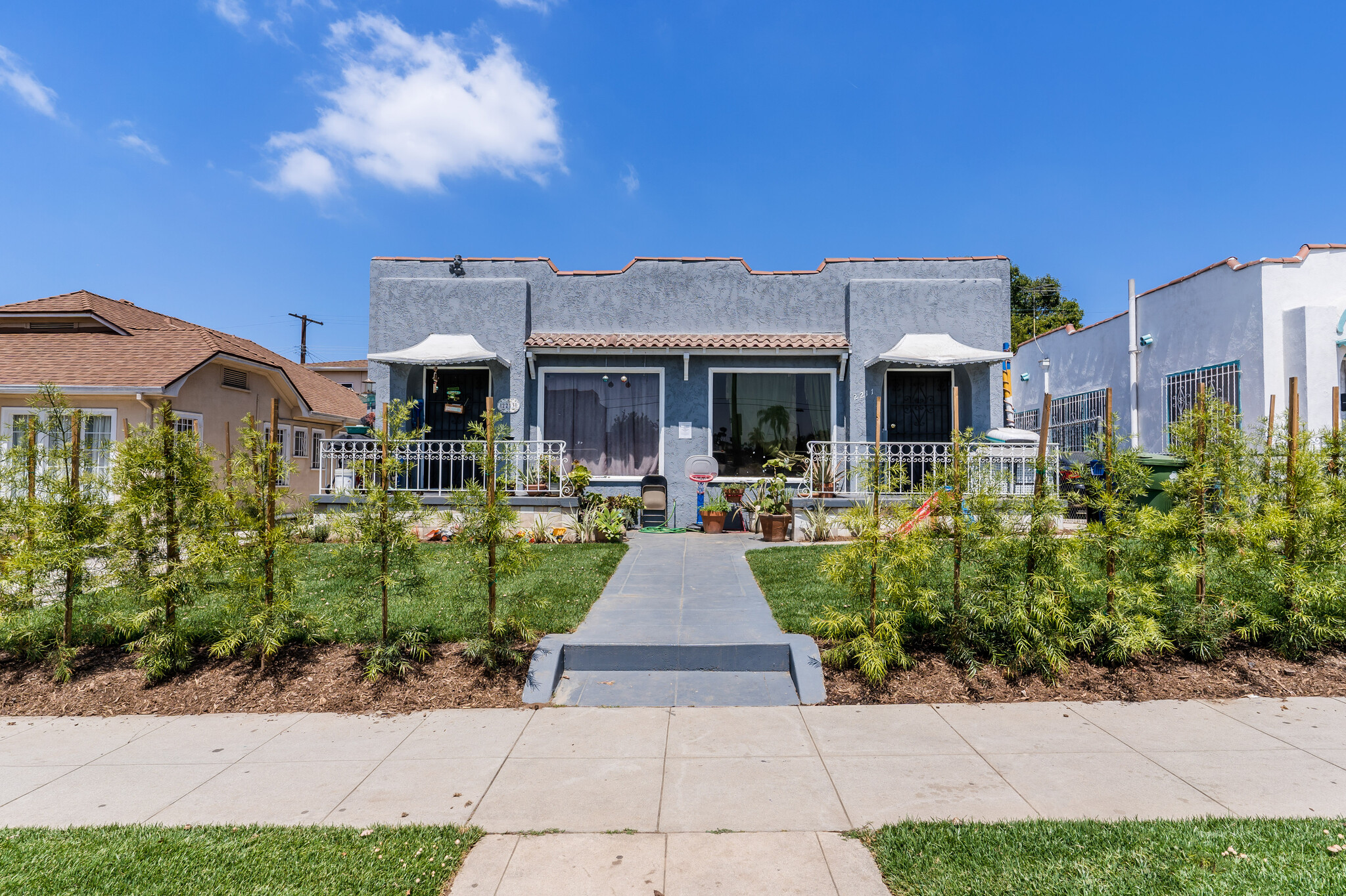 2211 S Bronson Ave, Los Angeles, CA for Sale