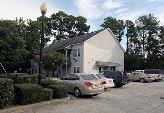 Wilmington, NC Apartments - 145 Lullwater Dr