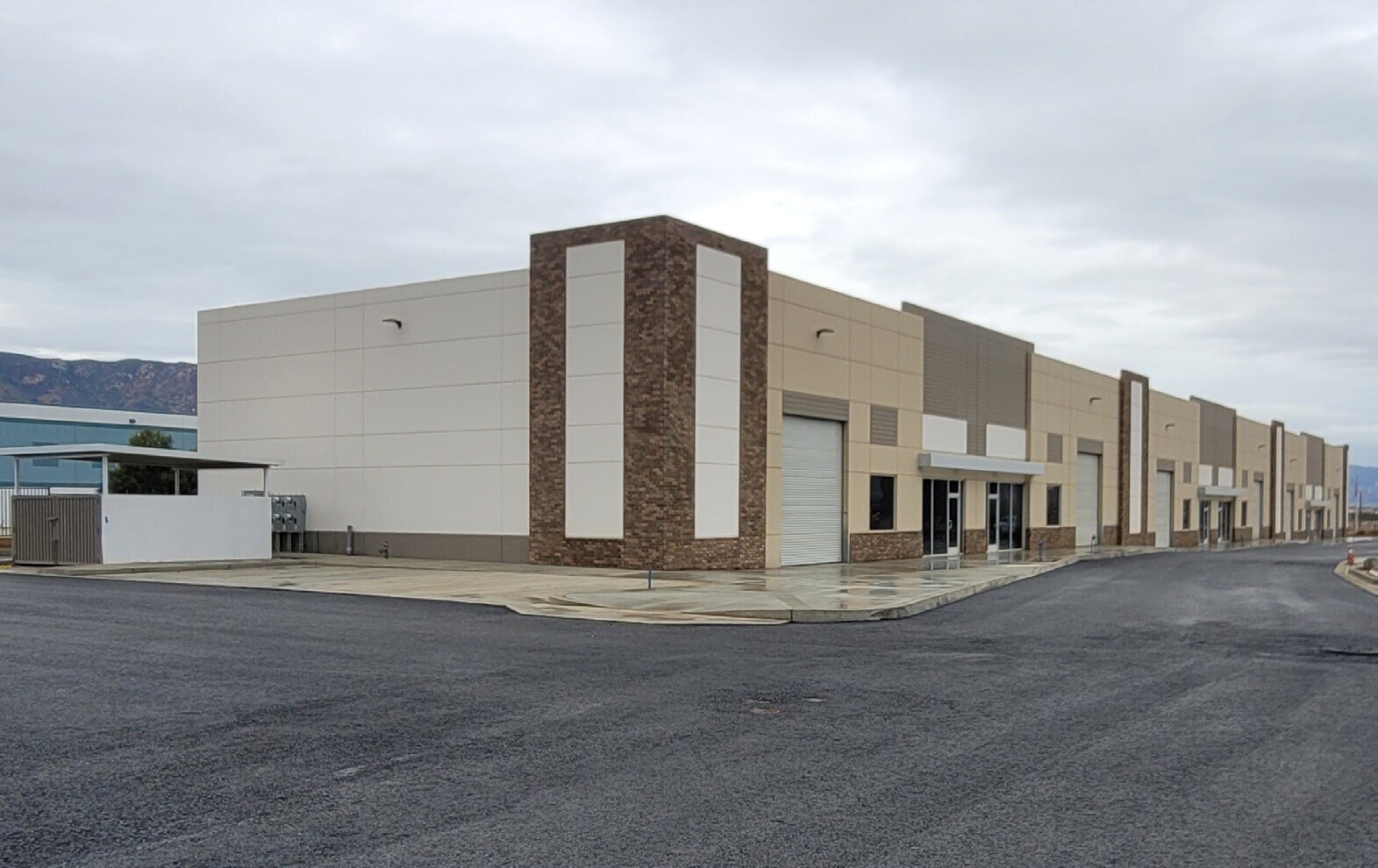 33575 Mission Trail, Lake Elsinore, CA for Rent