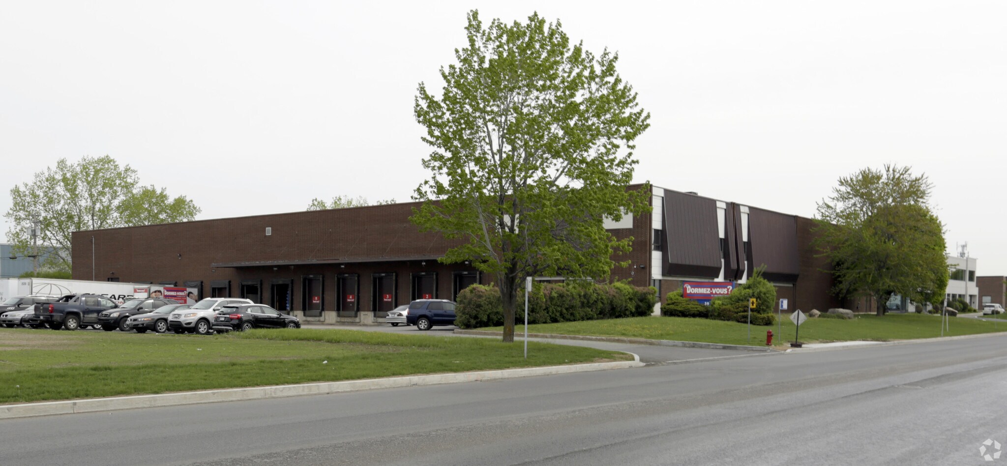 59 Hymus Boul Pointeclaire, QC H9R 1E2 Industrial Property for Lease