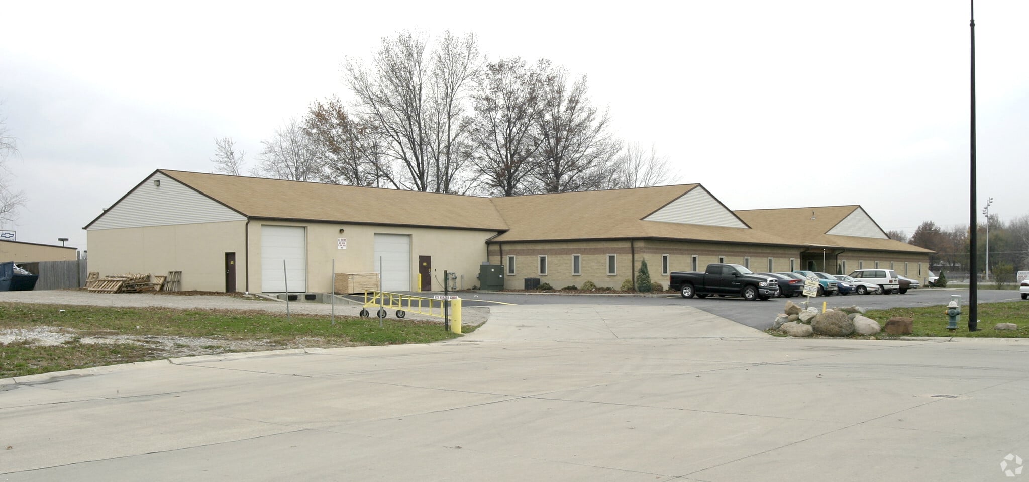 172 Reaser Ct Elyria, OH 44035 Industrial Property for Lease on