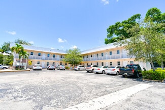 Pompano Beach, FL Apartments - 900-902 SE 1st St