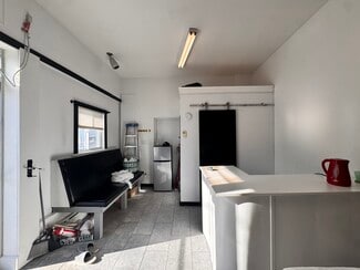 Sudbury, ON Retail - 256 Hazel St