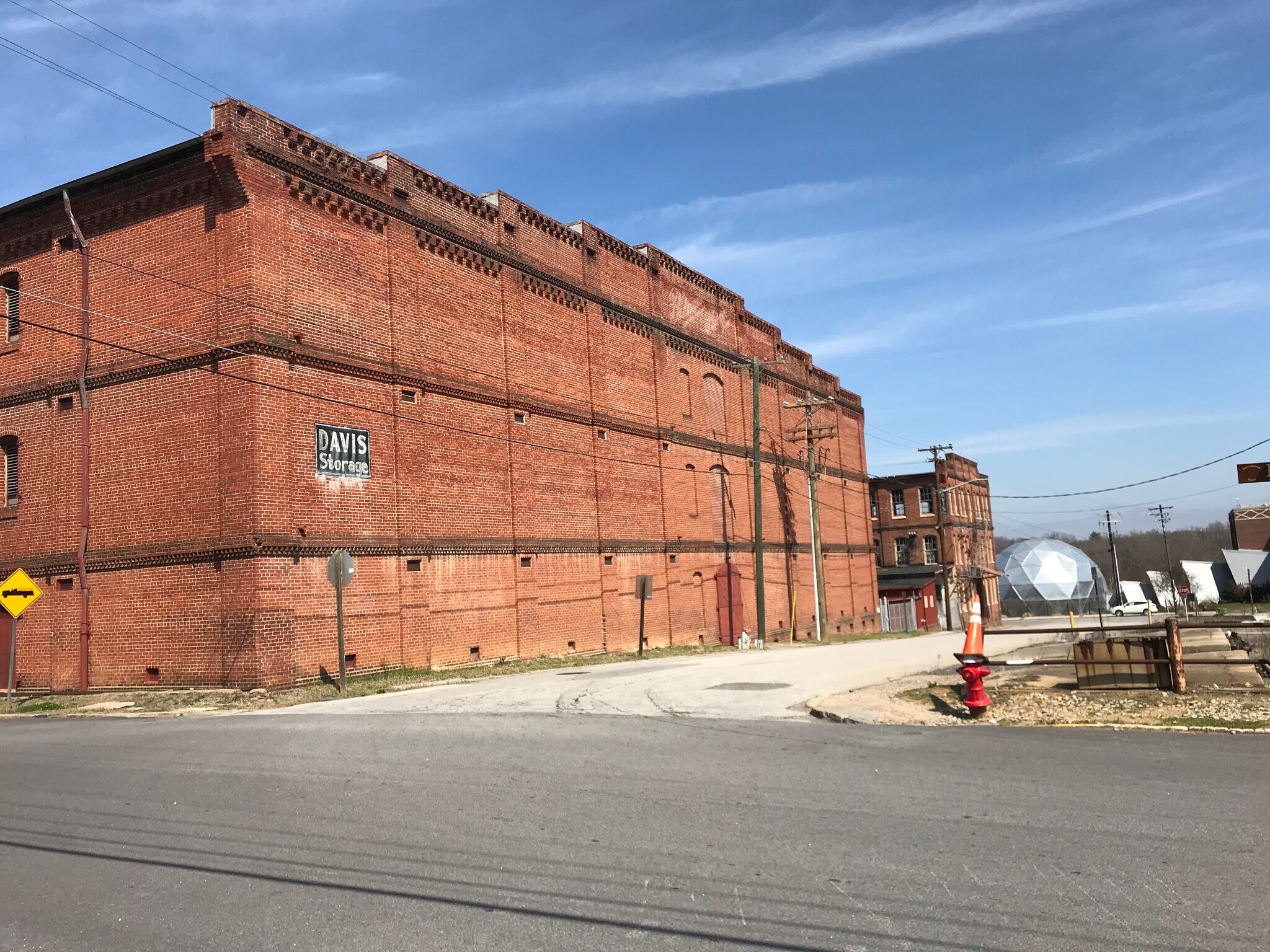 601 Lynn Danville, VA 24541 Flex Property for Lease on