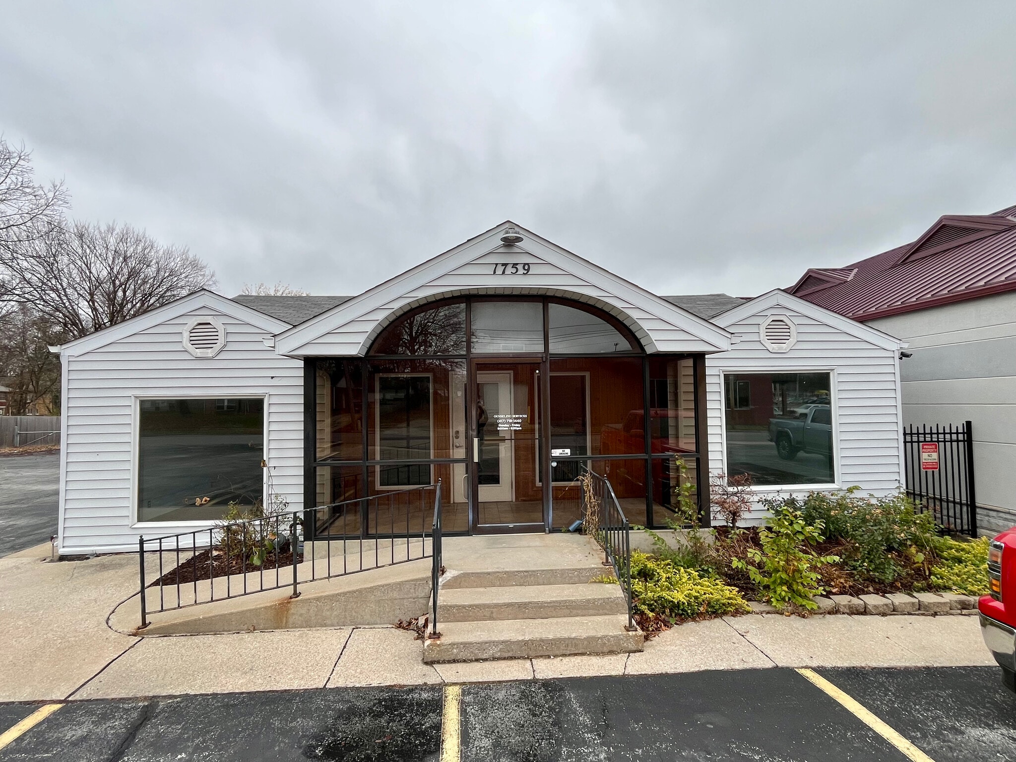 1759 E Elm St, Springfield, MO for Rent