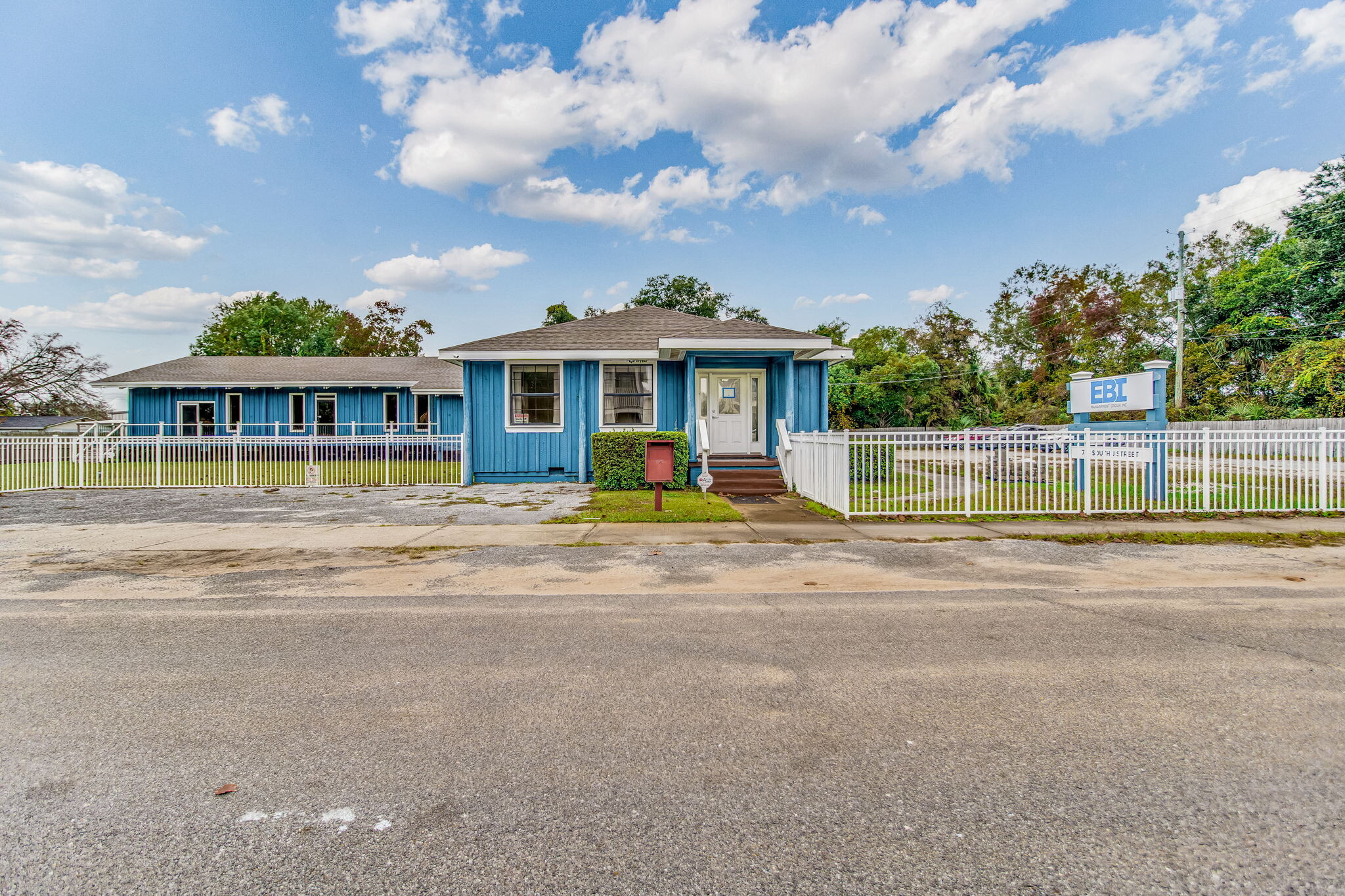 725 S J St, Pensacola, FL for Sale