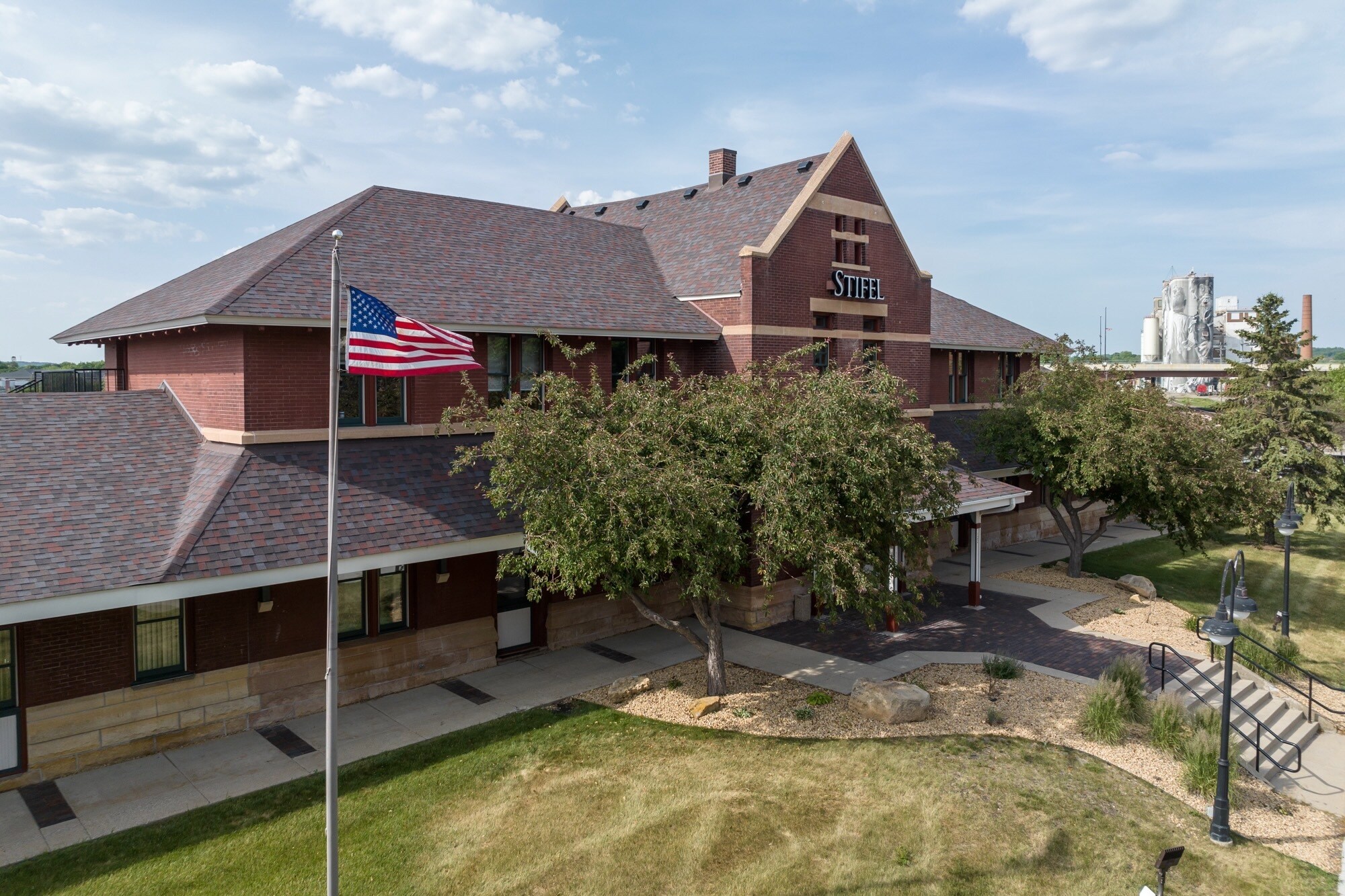112-142 S Riverfront Dr, Mankato, MN for Rent