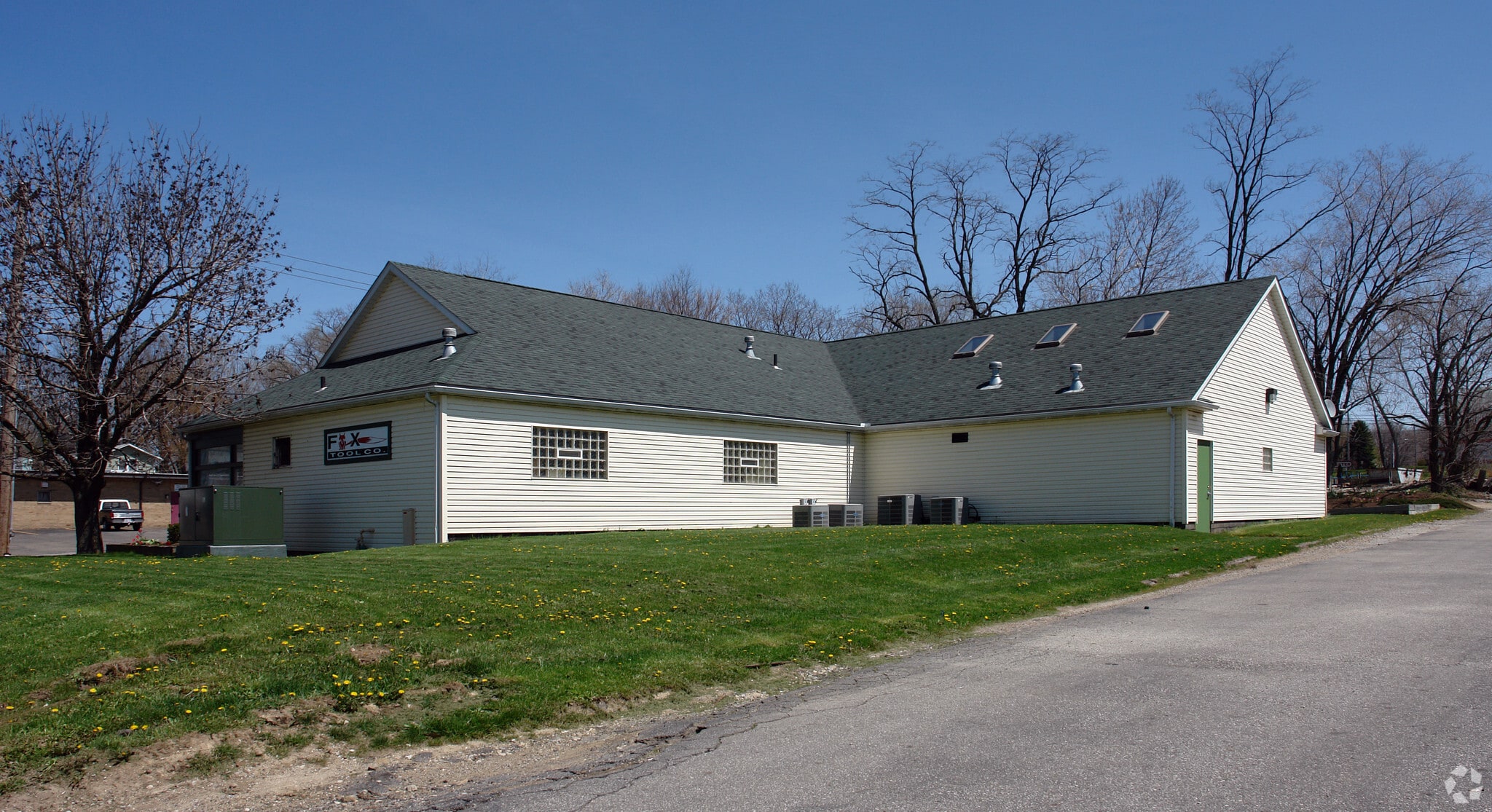 1471 Main St, Cuyahoga Falls, OH for Sale