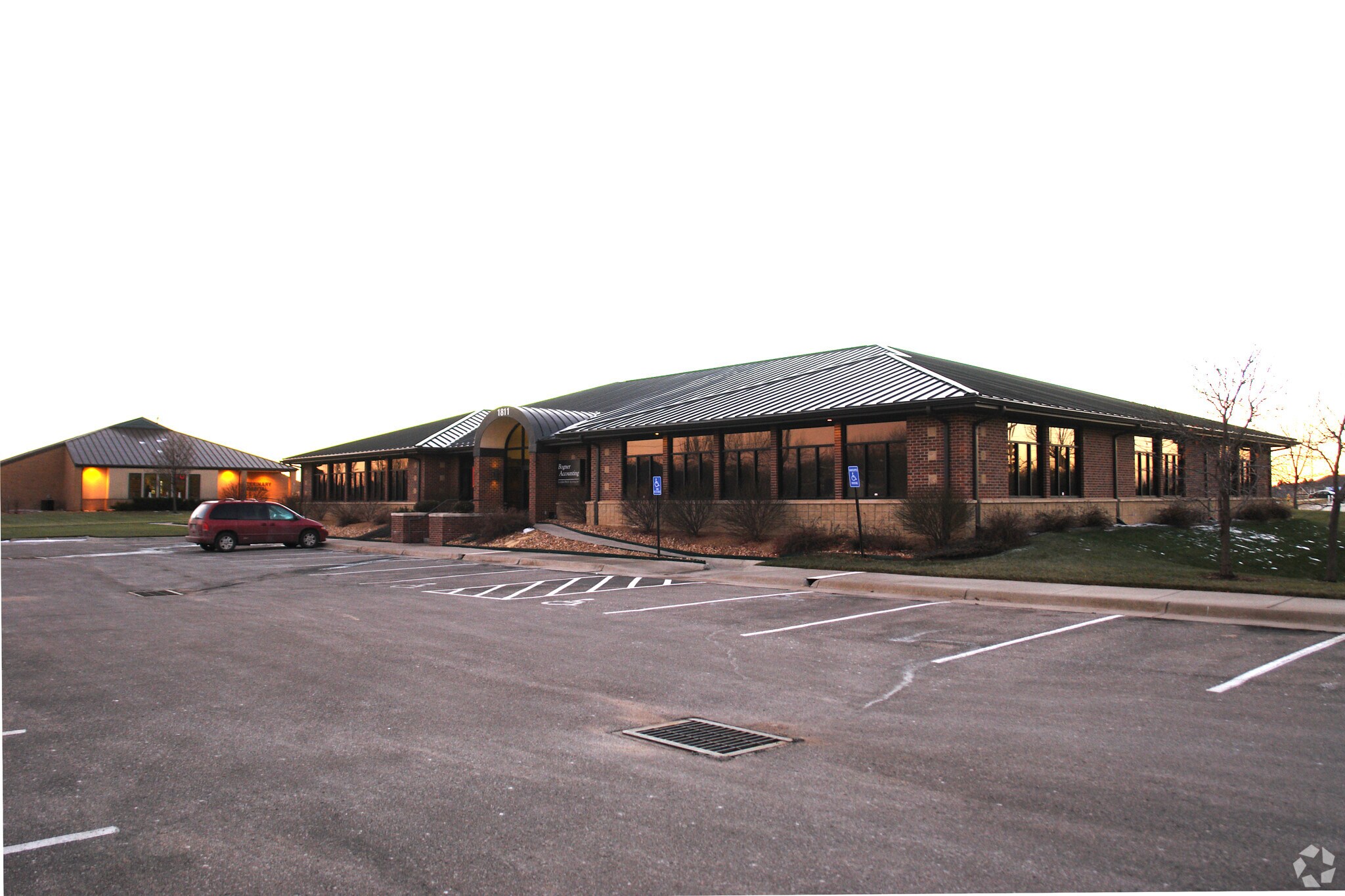 1811 Wakarusa Dr Lawrence, KS 66047 Office Property for Lease on