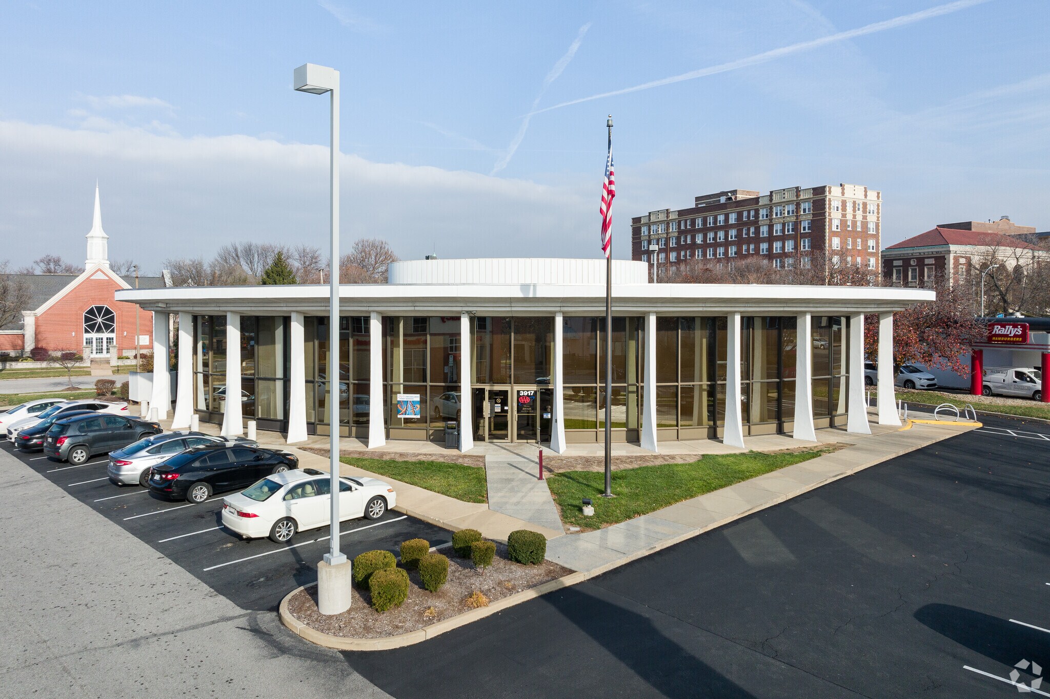 3917 Lindell Blvd Saint Louis, MO 63108 Office Property for Sale on