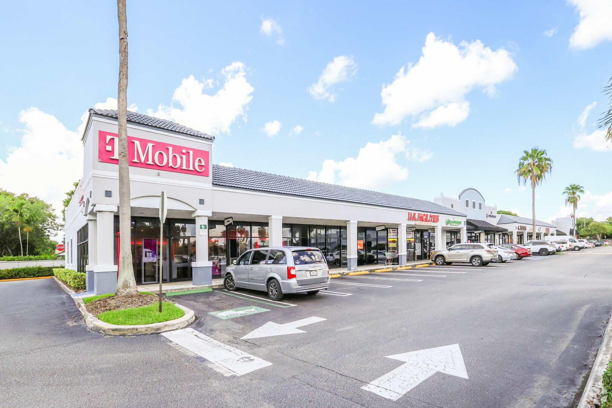 15700-15732 SW 72nd St, Miami, FL for Rent