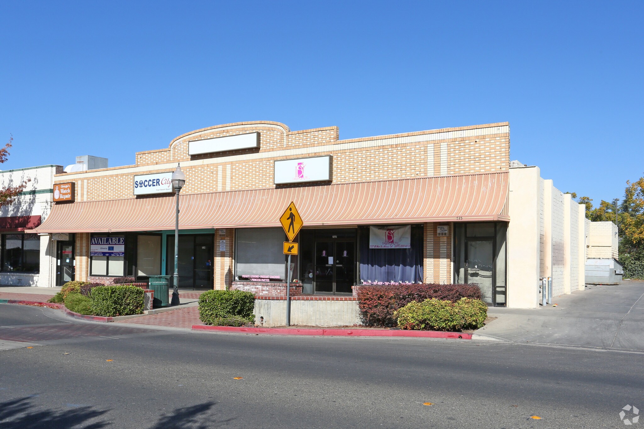 735-741 W Main St, Merced, CA for Rent