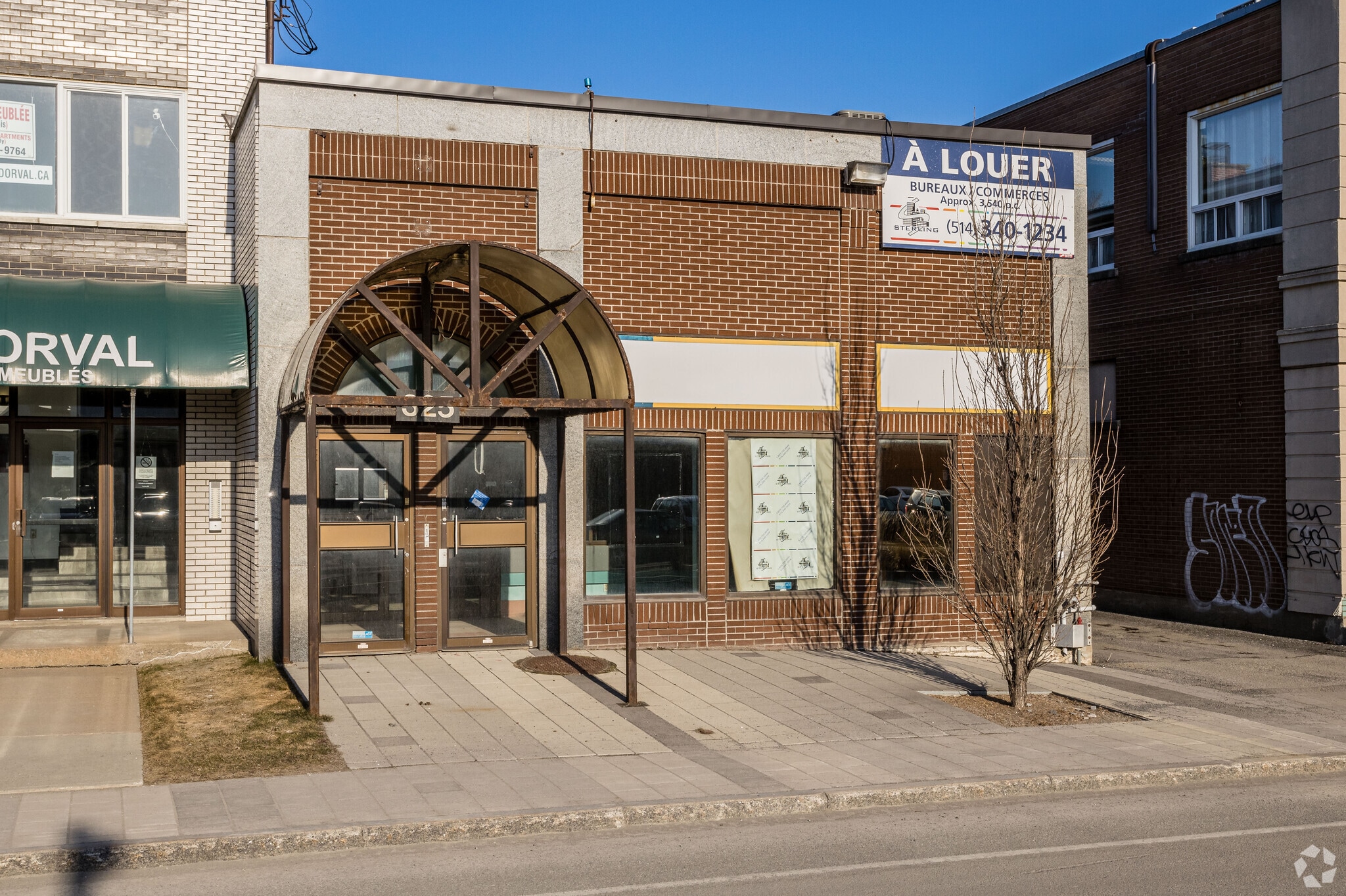 325 Av Dorval, Dorval, QC for Rent