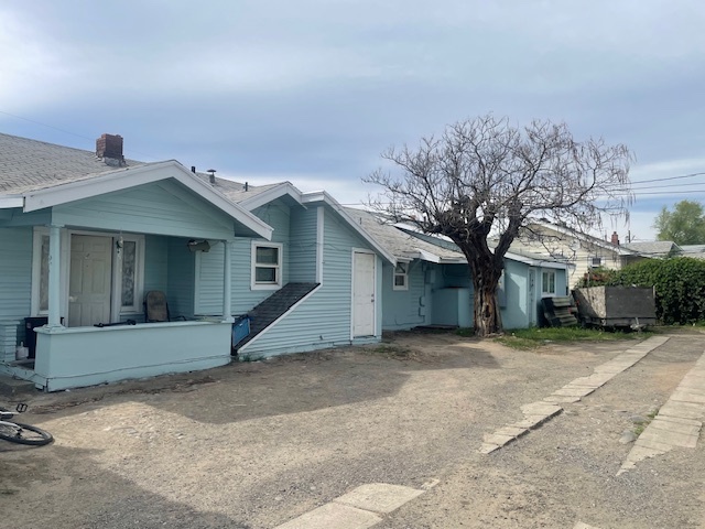 309 W D St, Yakima, WA for Sale