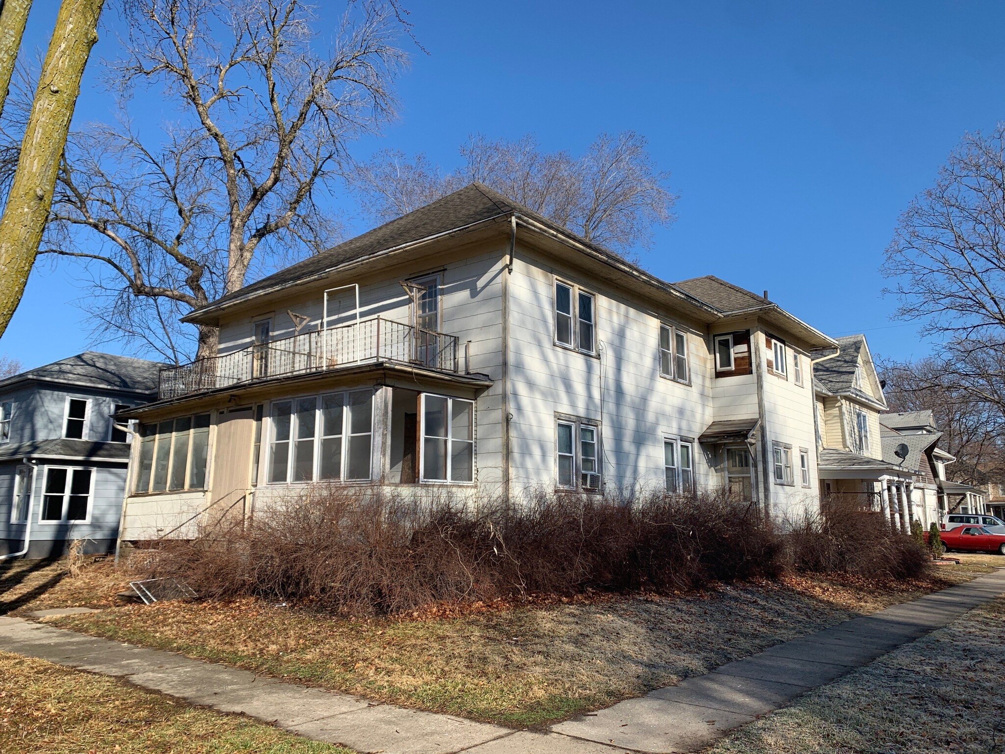 311 E Joy St, Red Oak, IA for Sale