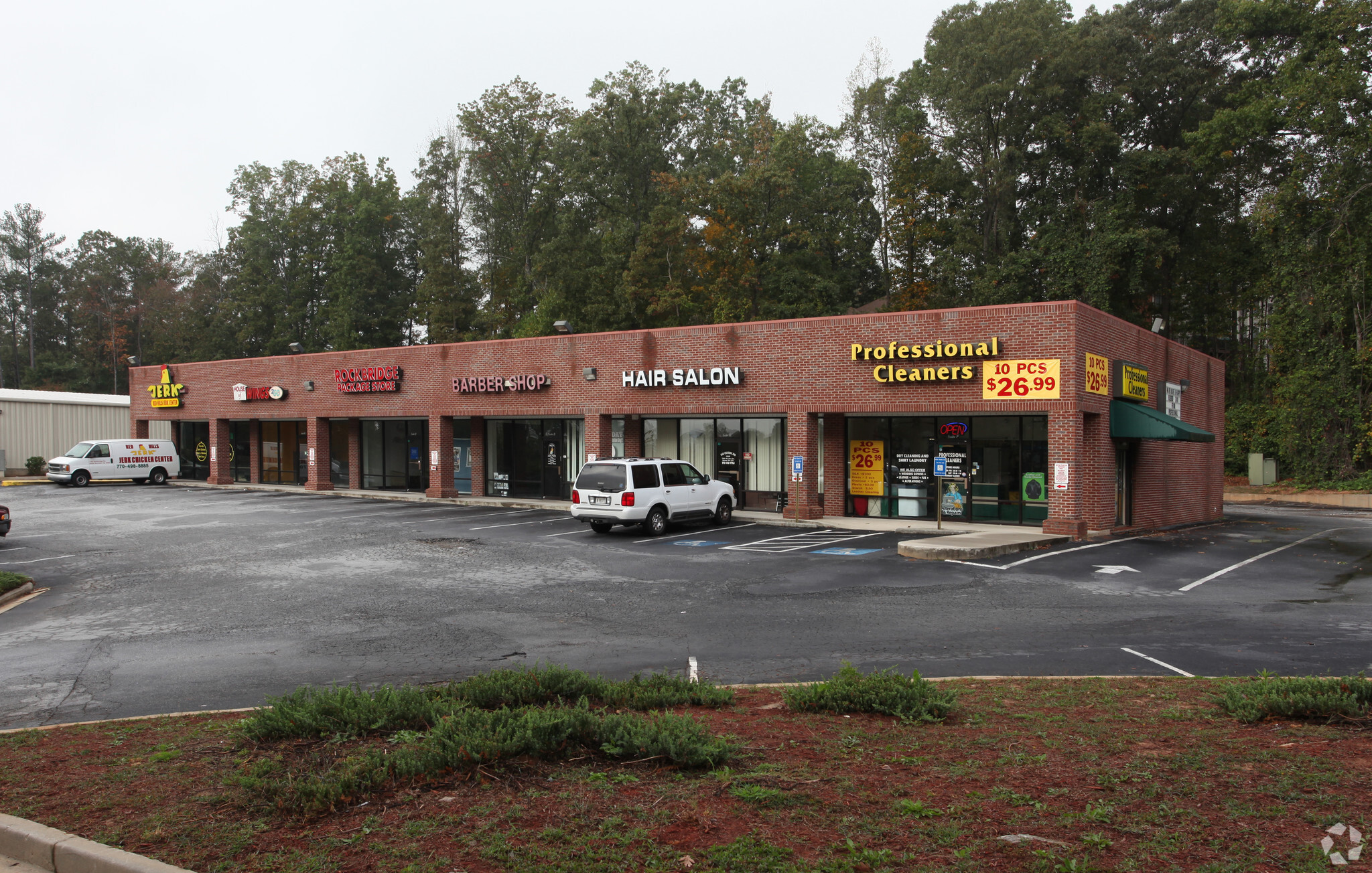 7185 Rockbridge Rd, Stone Mountain, GA for Rent