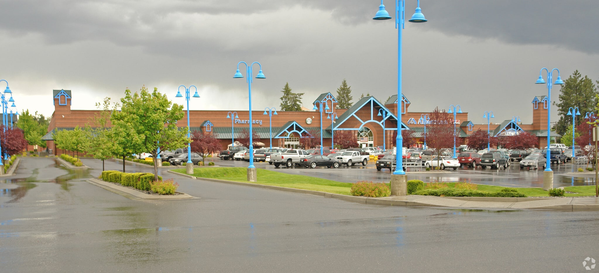 2910-3010 E 57th Ave, Spokane, WA for Rent