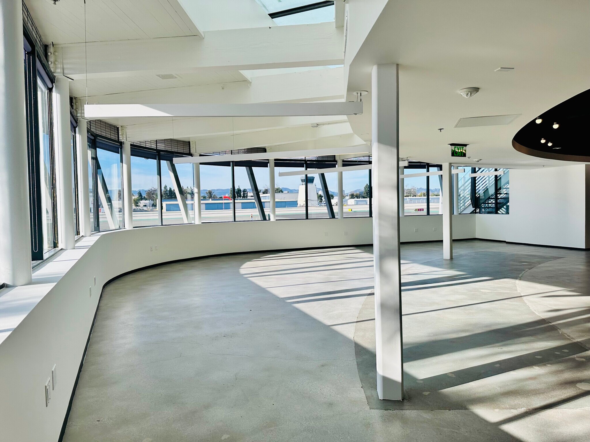 3221 Donald Douglas Loop S, Santa Monica, CA for Rent