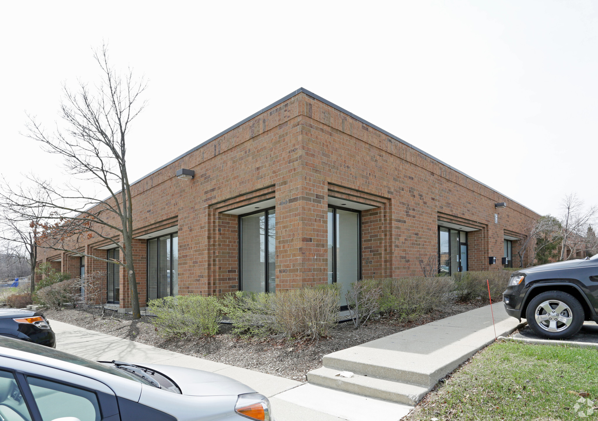 747 Church Rd, Elmhurst, IL for Rent