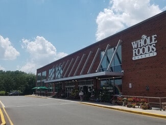 Edgewater, NJ Retail - 905 River Rd