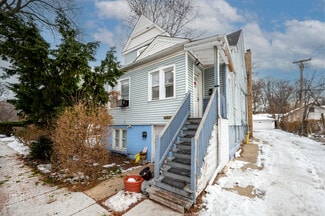 Evanston, IL Apartments - 2043 Asbury Ave