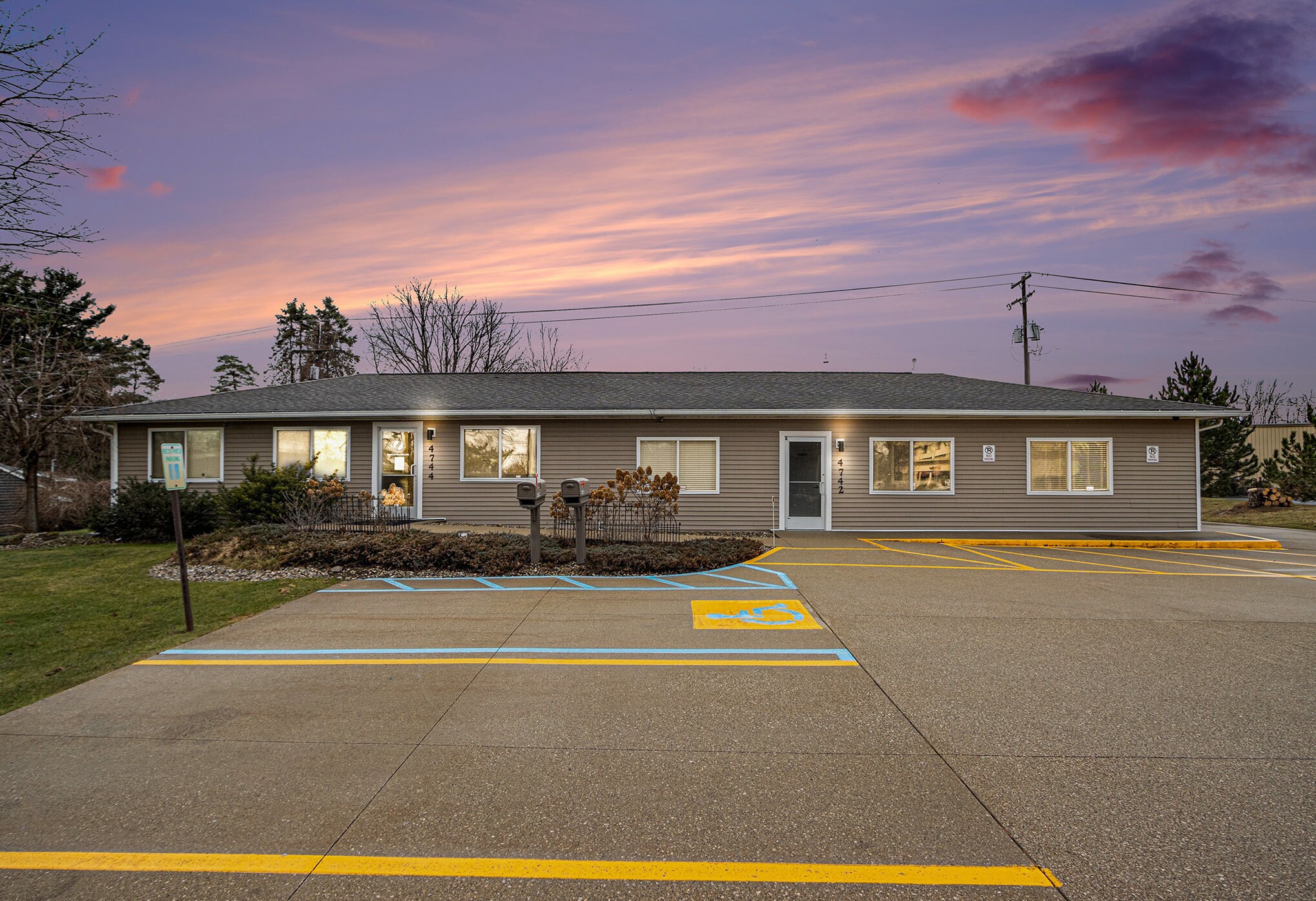 4744 Beckley Rd, Battle Creek, MI for Sale