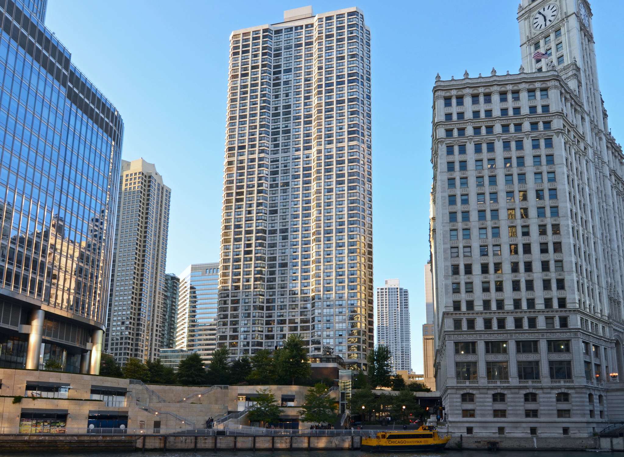 405 N Wabash Ave, Chicago, IL for Rent