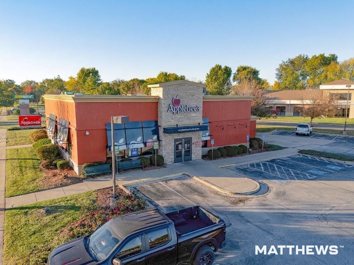 1301 Kansas Dr, Paola, KS for Sale