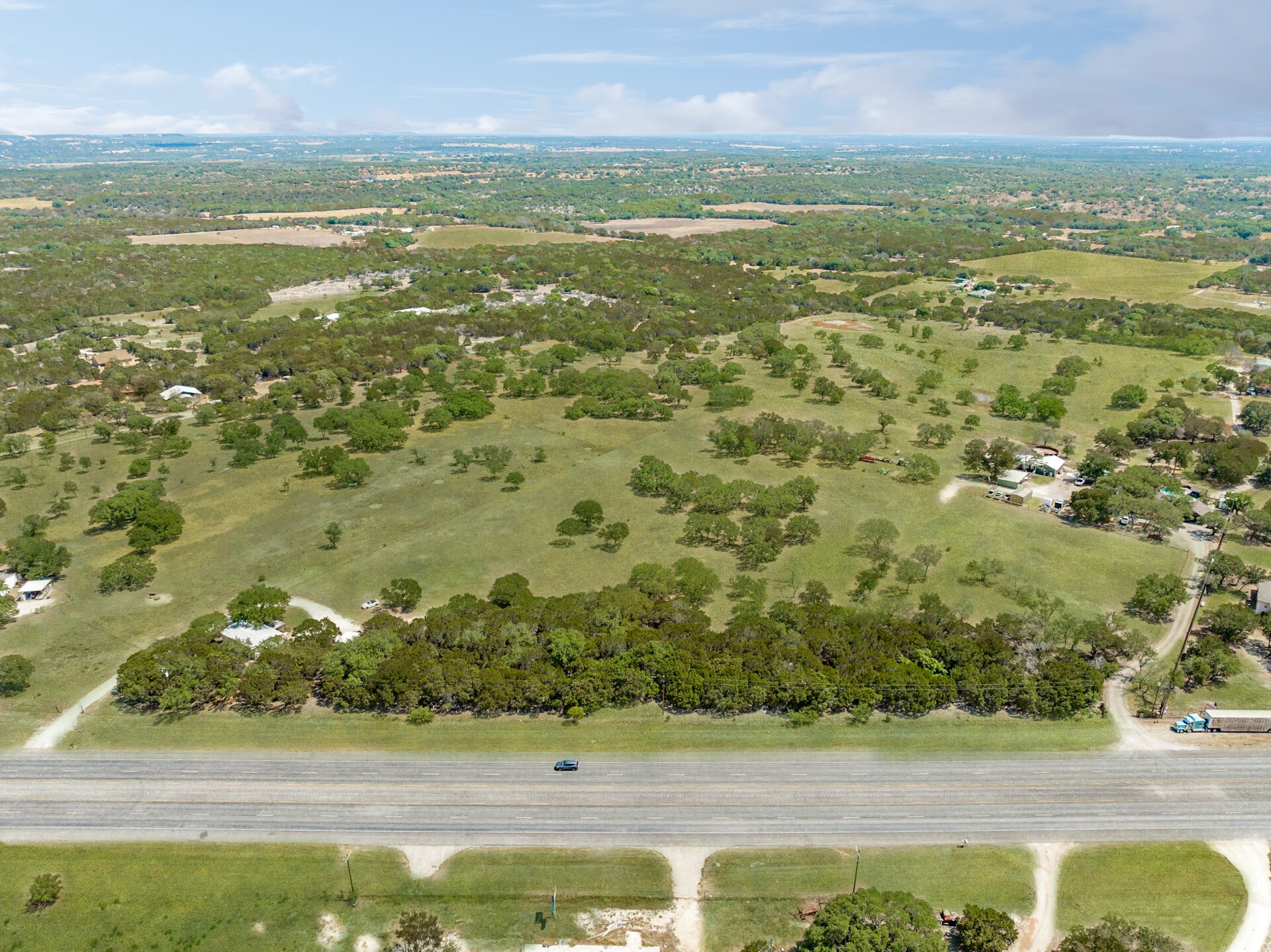 8270 E Highway 190, Lampasas, TX for Sale