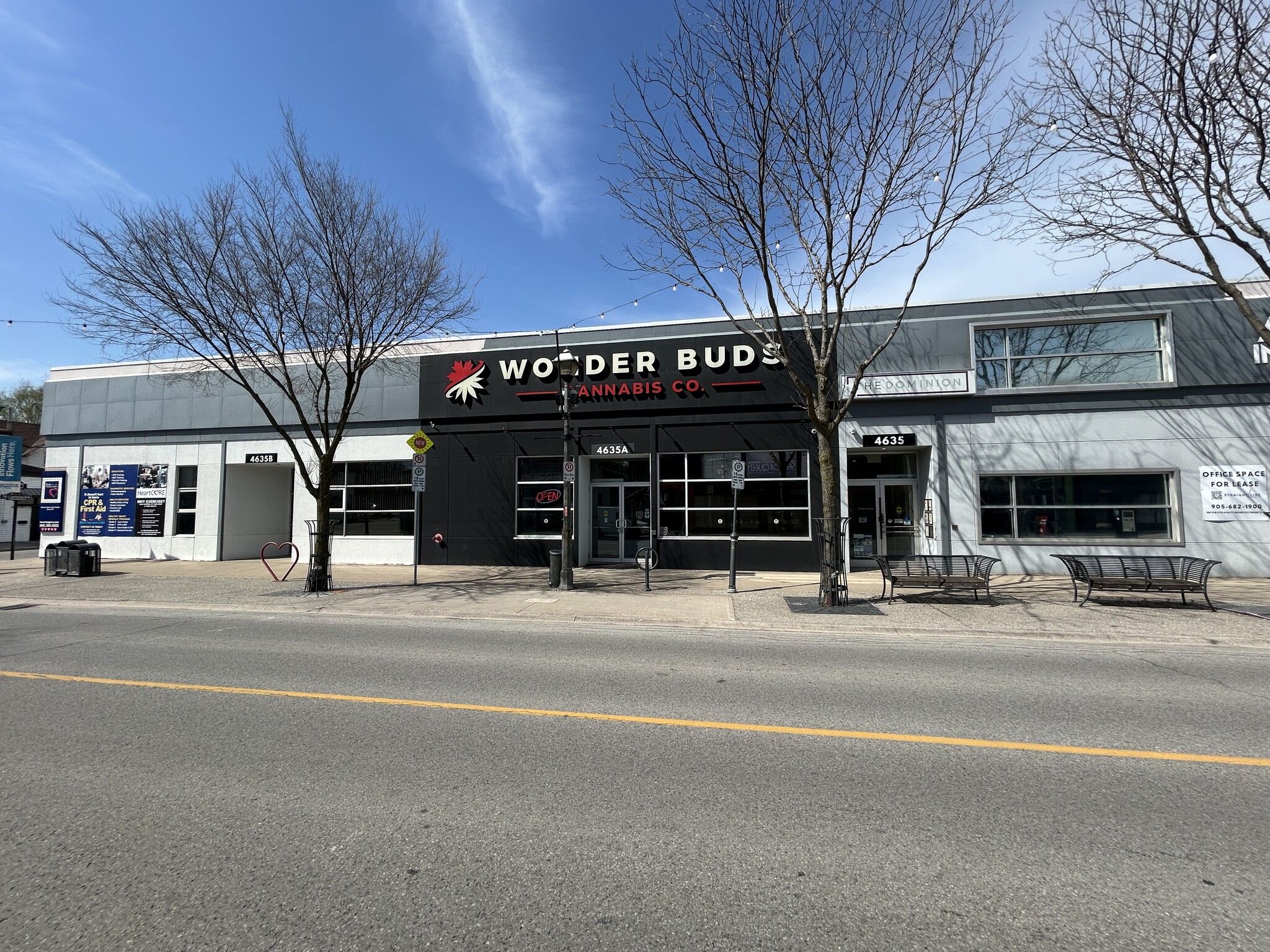 4635 Queen St, Niagara Falls, ON for Sale