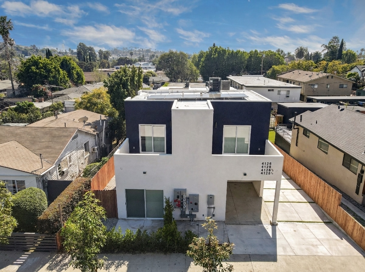4126 Clayton Ave, Los Angeles, CA for Sale