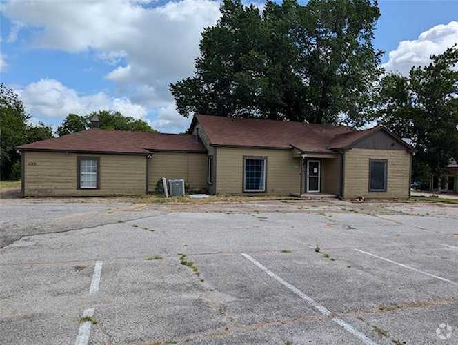 1123 W Abram St, Arlington, TX for Rent