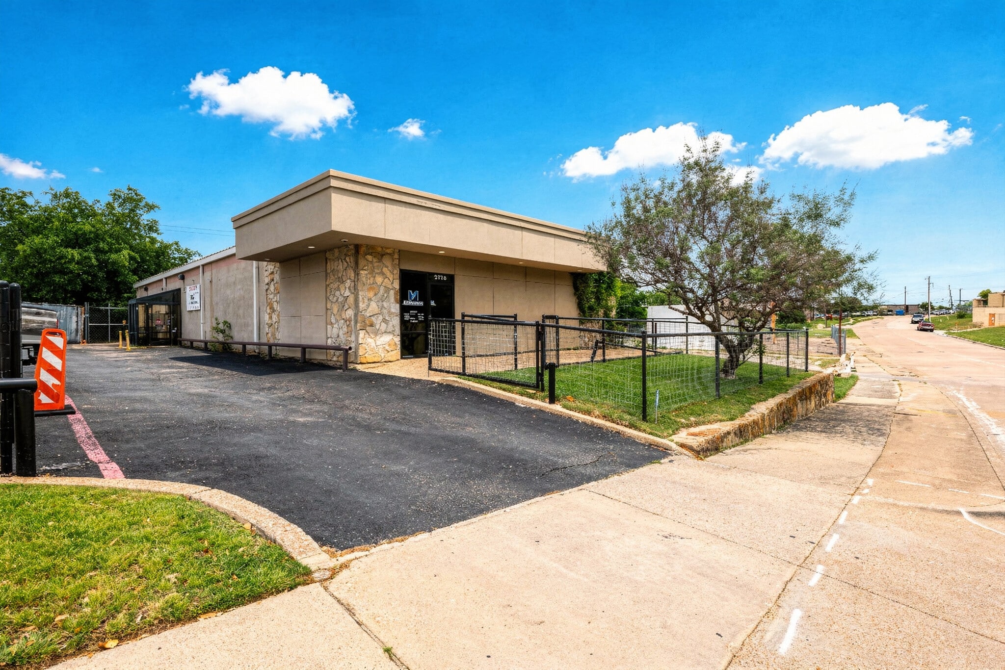 5316 Woodway Dr, Fort Worth, TX for Rent